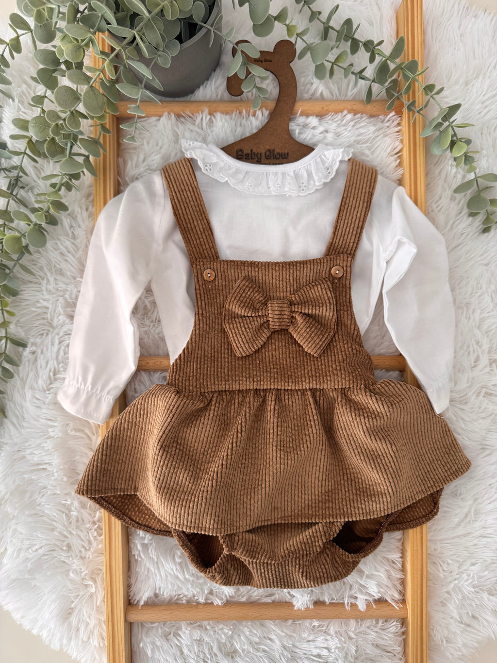 Jardineiras saia em Bombazine com Blusa