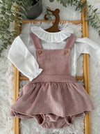 Jardineiras saia de Bombazine com Blusa