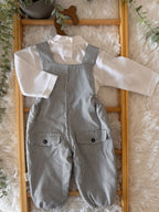 Jardineiras de menino com Blusa