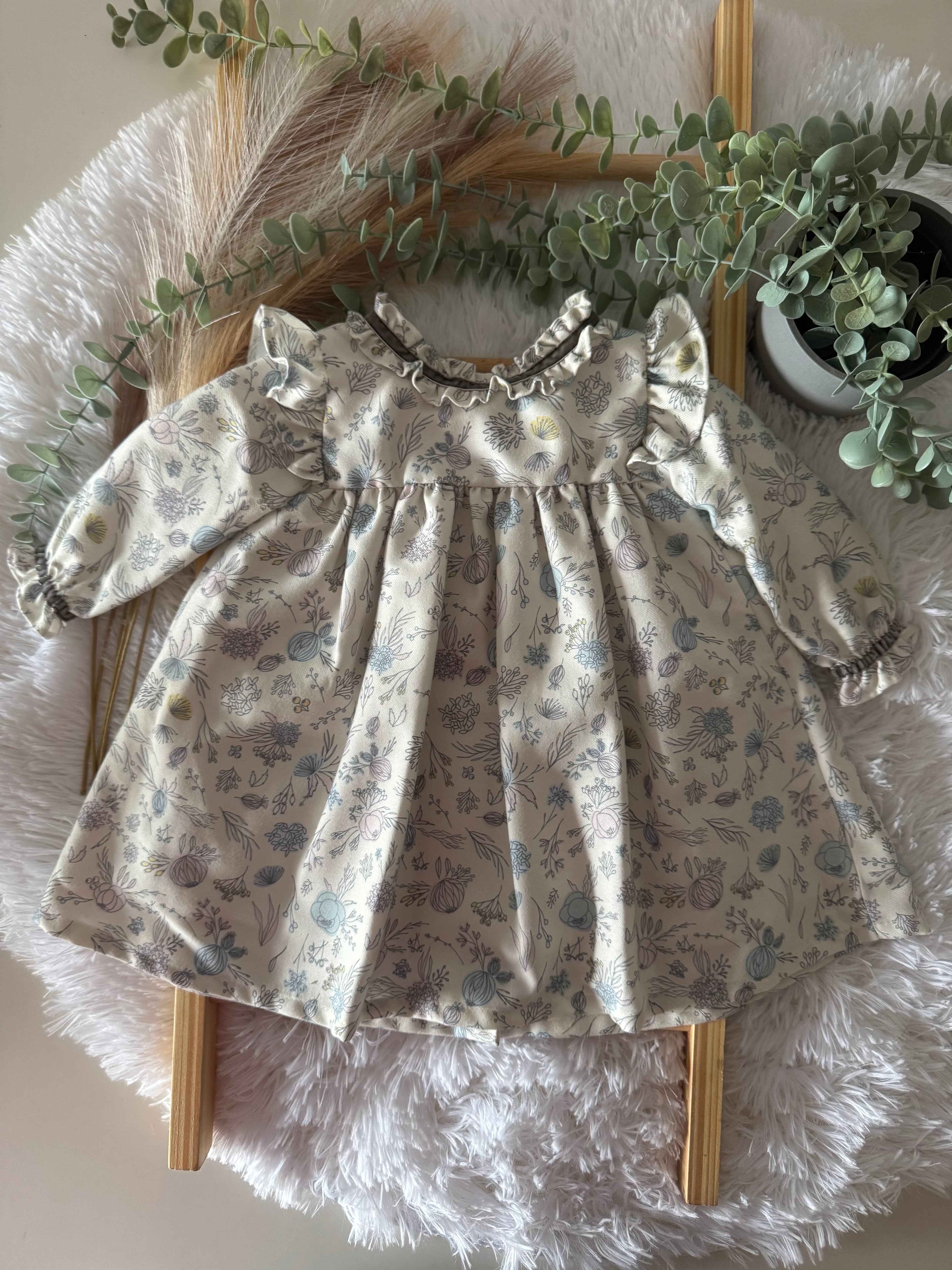 Vestido Floral pérola e cinza