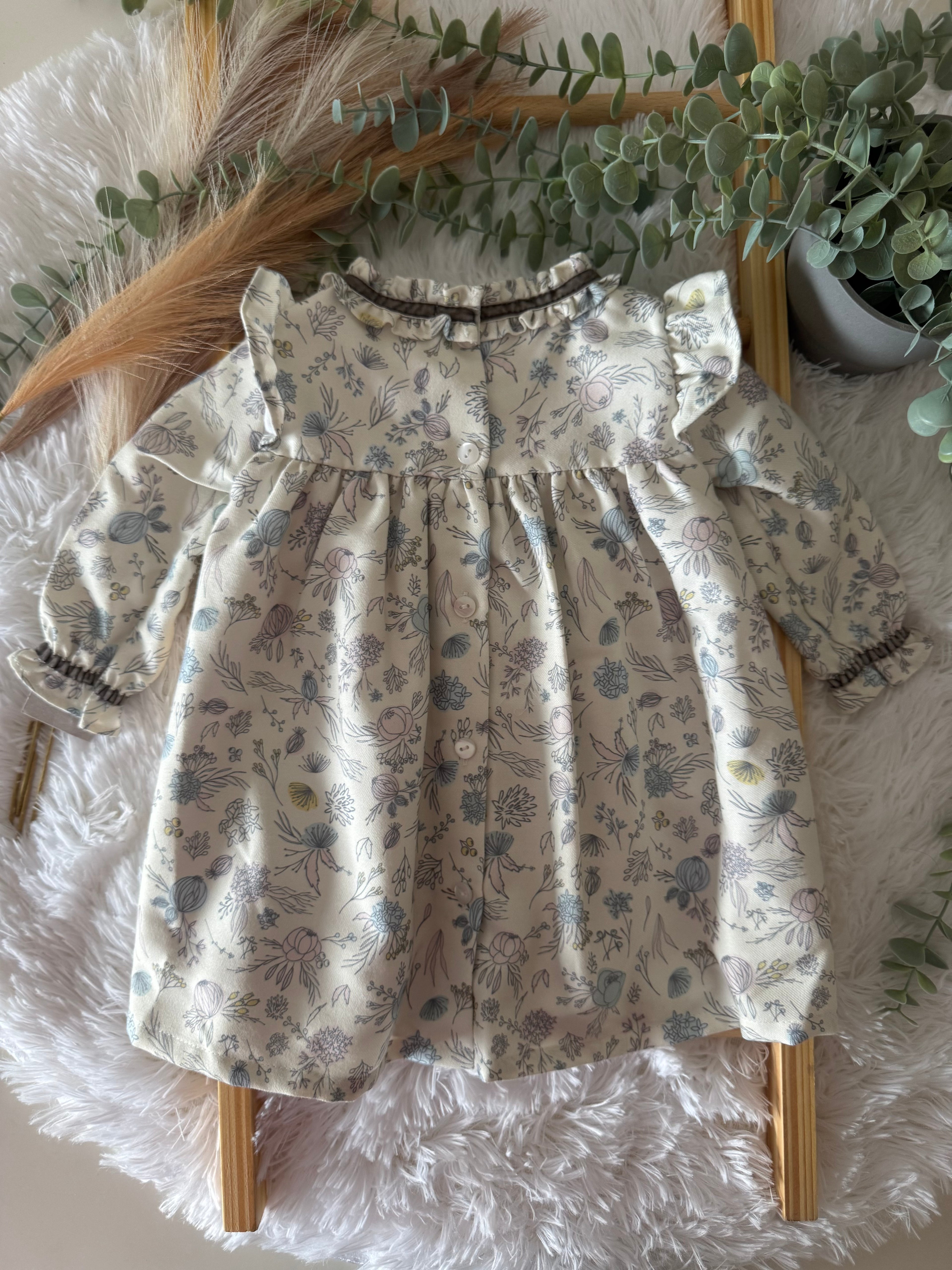 Vestido Floral pérola e cinza