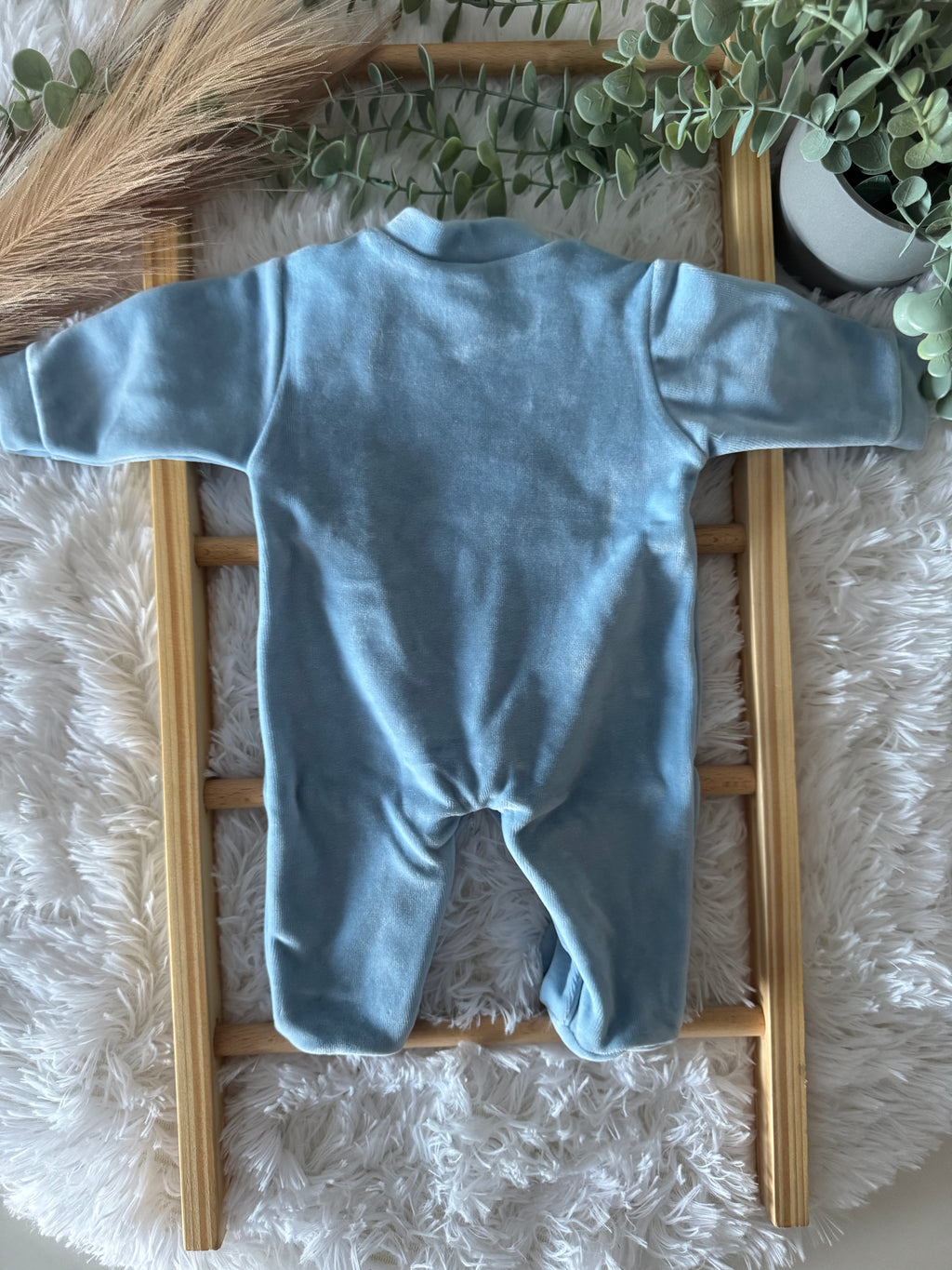 Babygrow azul de veludo