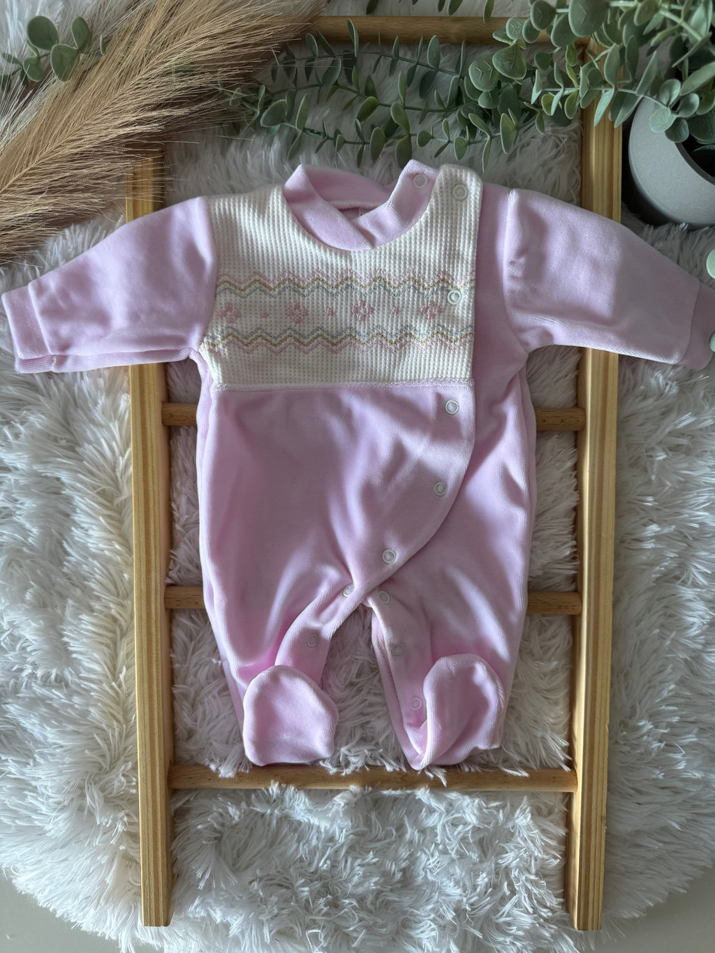 Babygrow rosa de veludo