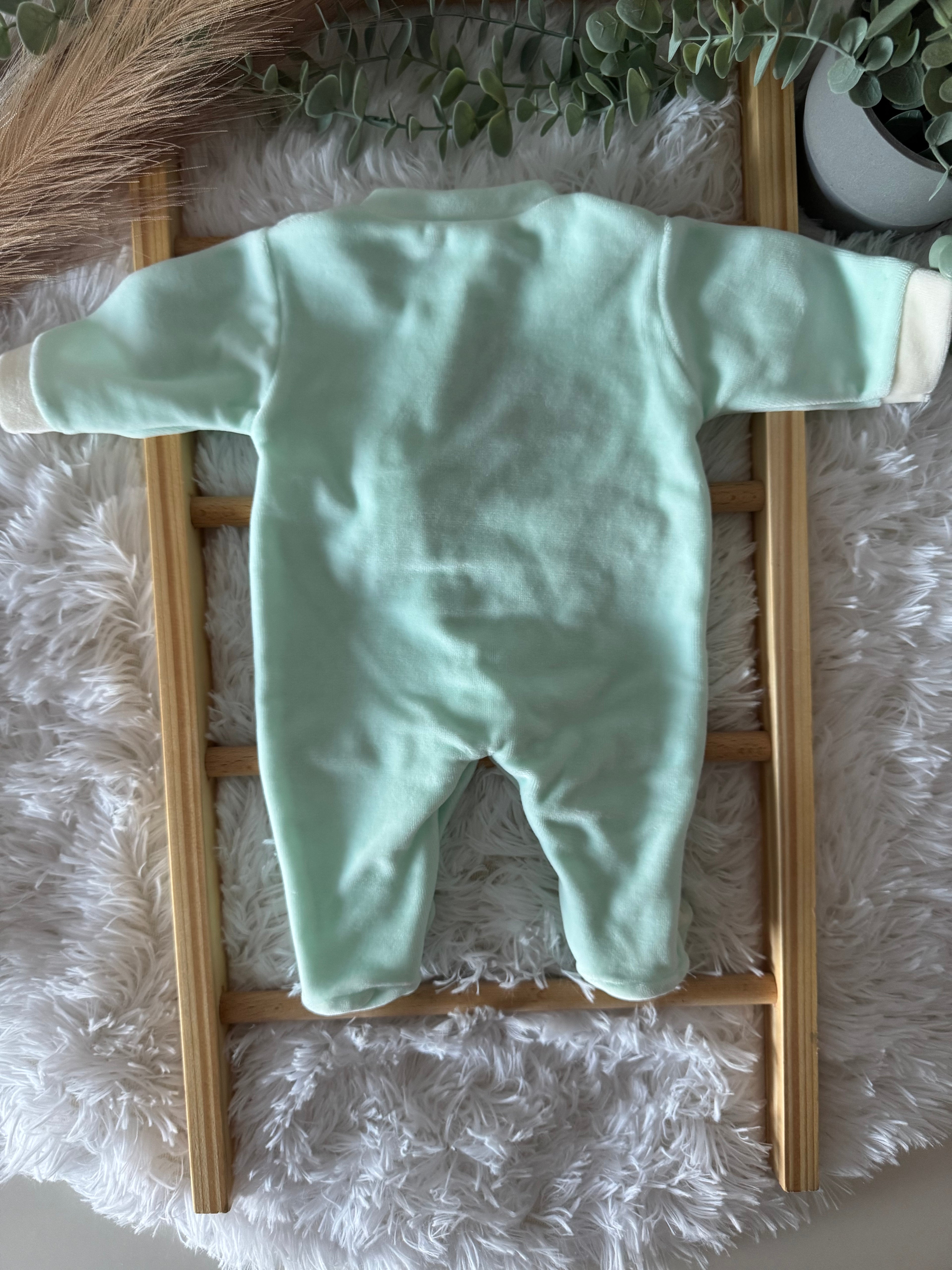 Babygrow verde água de veludo