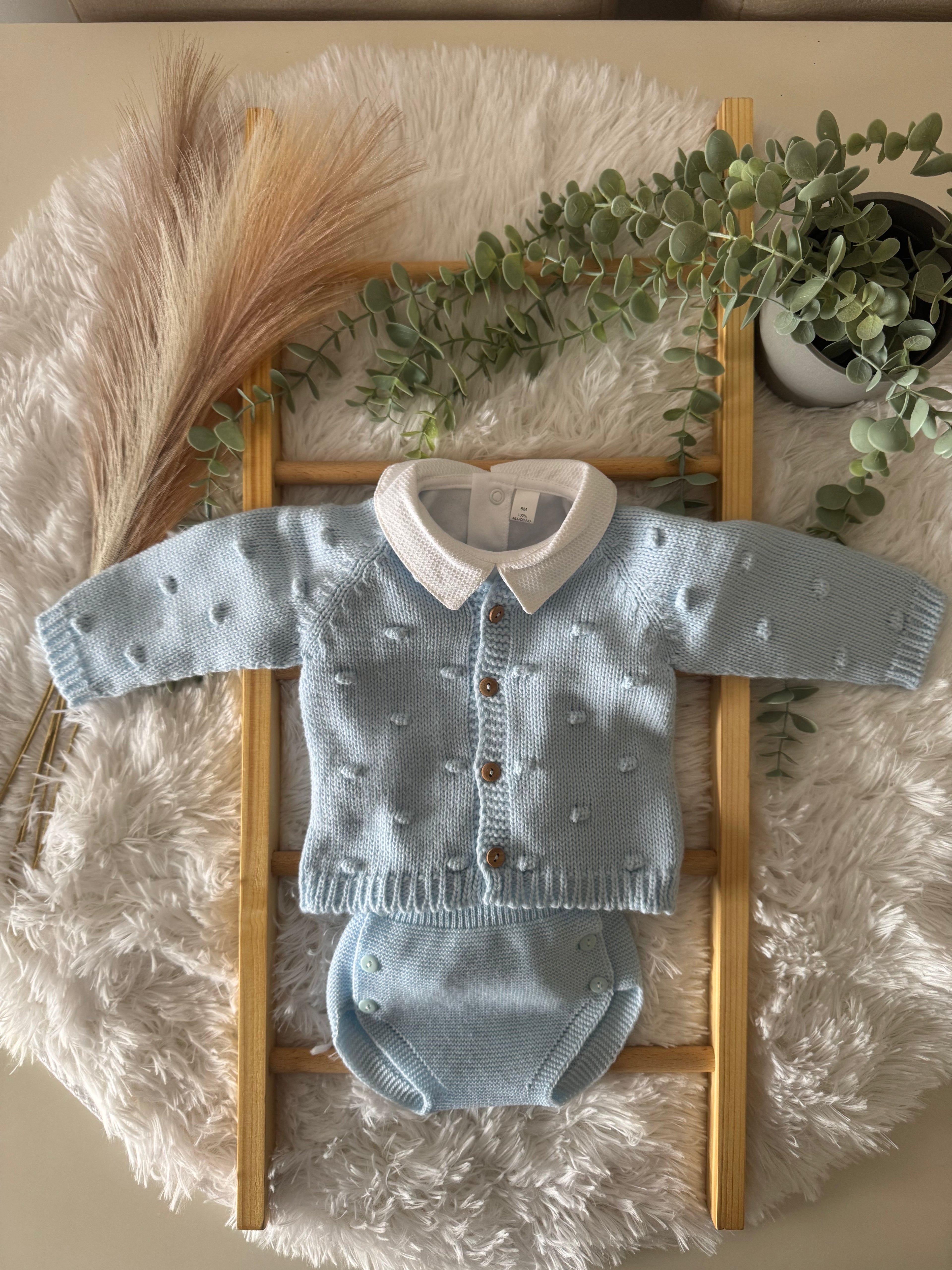 Conjunto de body e tapa fralda malha azul bebé