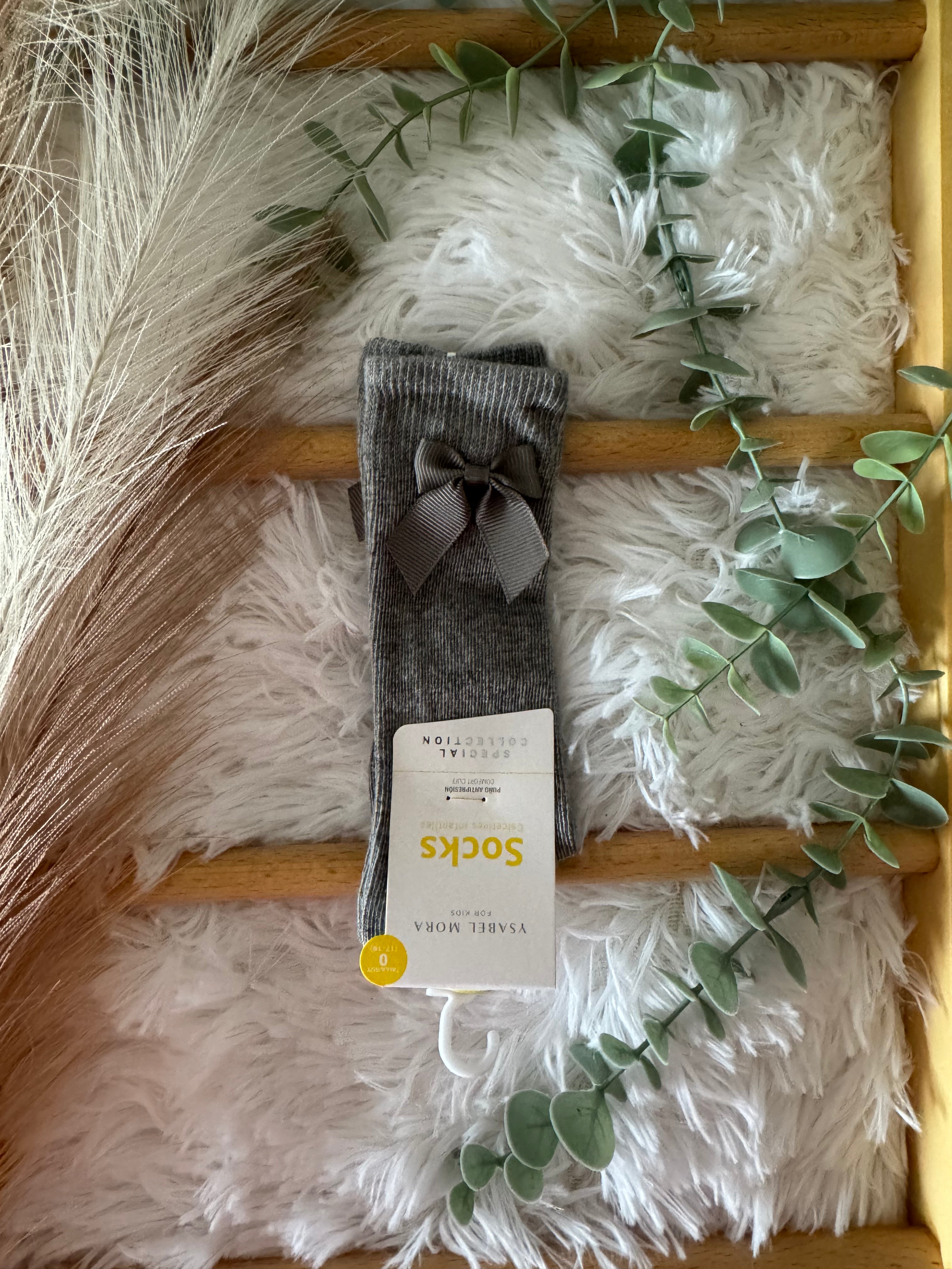 Meias com laço de várias cores