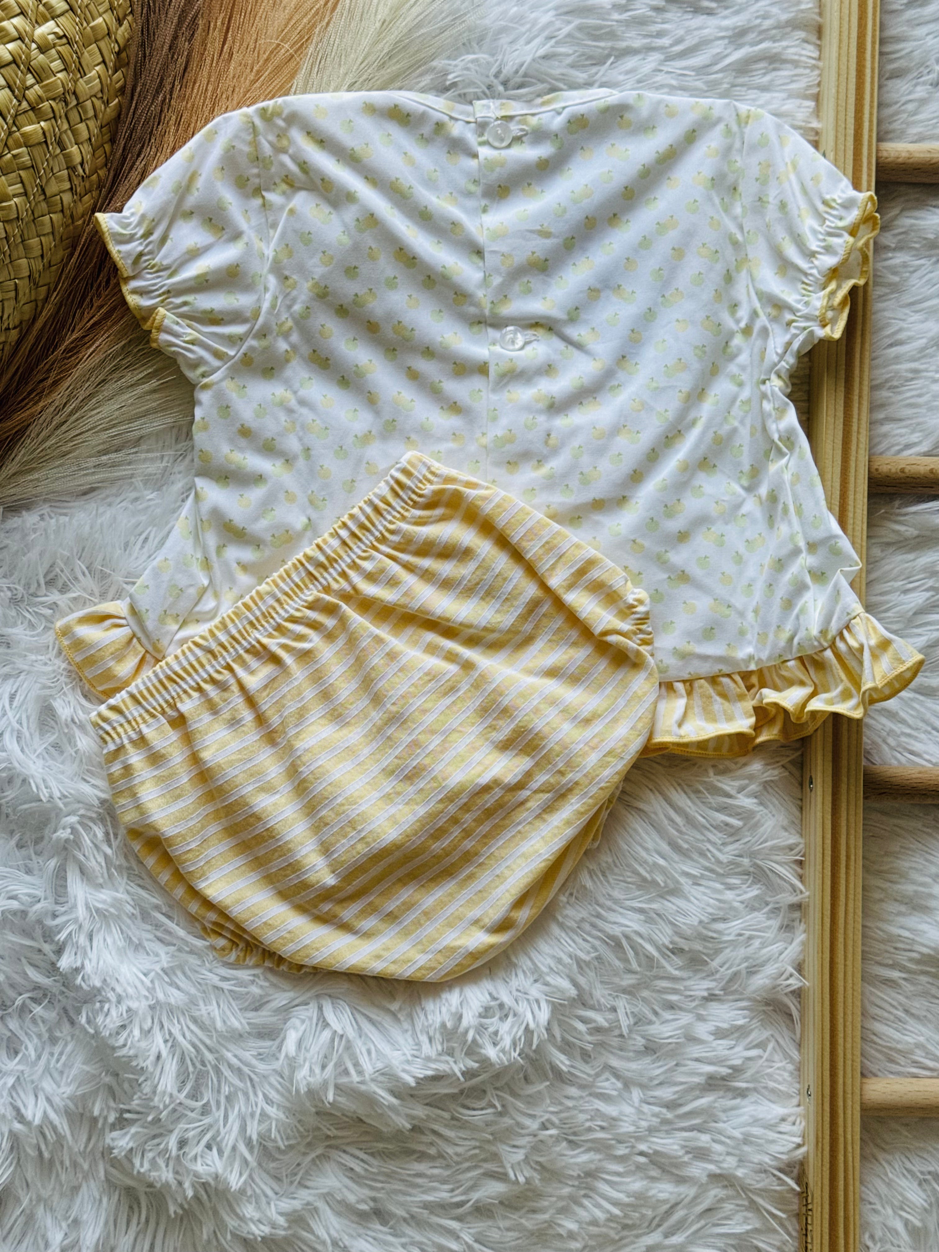 Blusa e tapa fralda amarelo da Calamaro