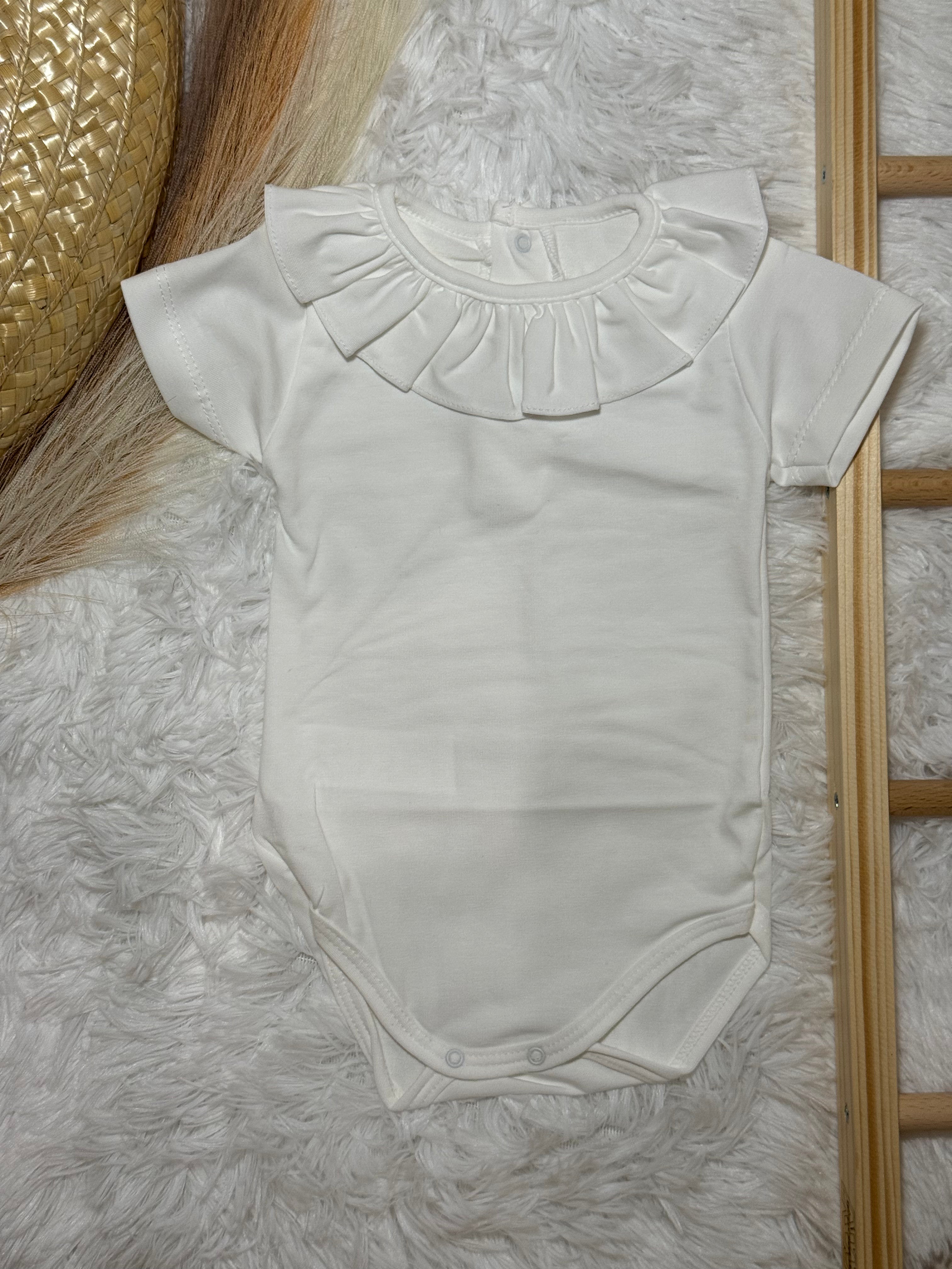 Body de manga curta, gola com folho